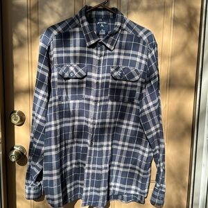 Men’s Dallas Cowboys Flannel Button-Up  size XL Antigua